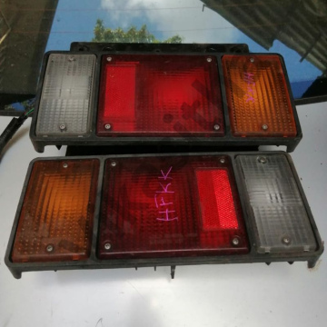 Isuzu ELF Tail Light (L&R Side)