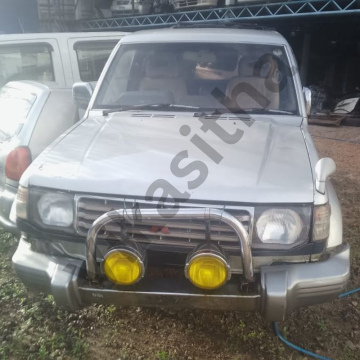 Mitsubishi Pajero 2.8 Complete Body